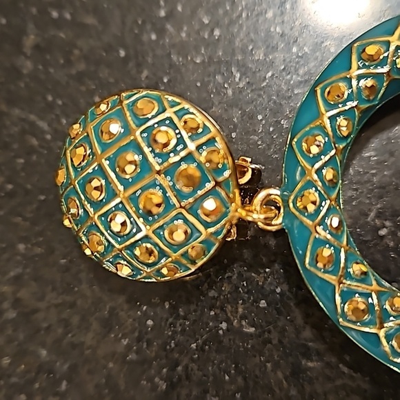 💕ST. JOHN💕 Circular Drop Clip On Earrings ~ Green Enamel Gold Jewels NWOT - Picture 4 of 9